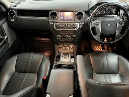 2014-Land-Rover-Discovery-4-30-TD-SD-V6-SE_8
