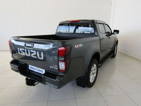 2022-Isuzu-D-Max-30-DDI-LS-4x4-Double-Cab_3