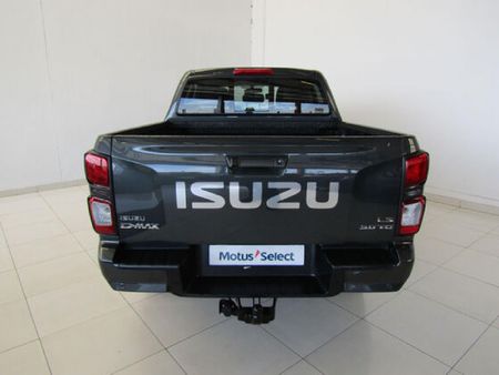2022-Isuzu-D-Max-30-DDI-LS-4x4-Double-Cab_4