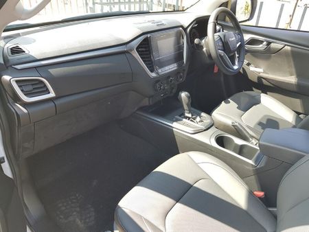2023-Isuzu-D-Max-30-DDI-LS-4x4-Auto-Double-Cab_9