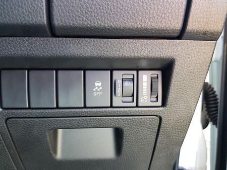 2023-Isuzu-D-Max-30-DDI-LS-4x4-Auto-Double-Cab_12