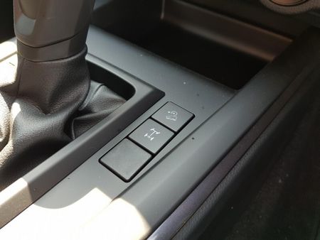 2023-Isuzu-D-Max-30-DDI-LS-4x4-Auto-Double-Cab_16