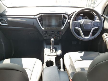 2023-Isuzu-D-Max-30-DDI-LS-4x4-Auto-Double-Cab_8