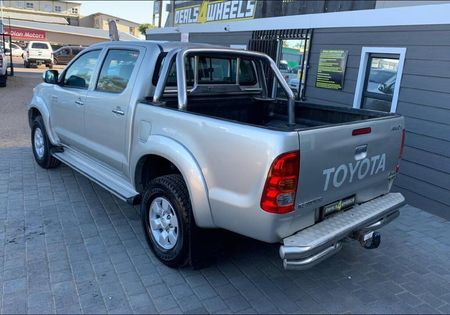 2006-Toyota-Hilux-30-D-4D-Raider-Double-Cab_2