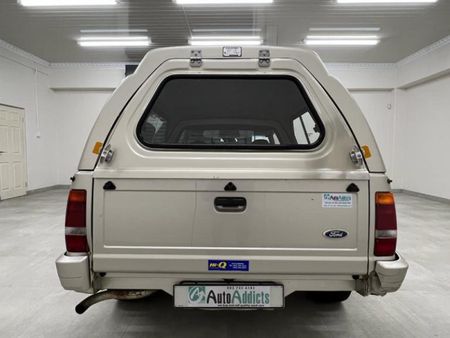 2002-Ford-Bantam-1600i_2