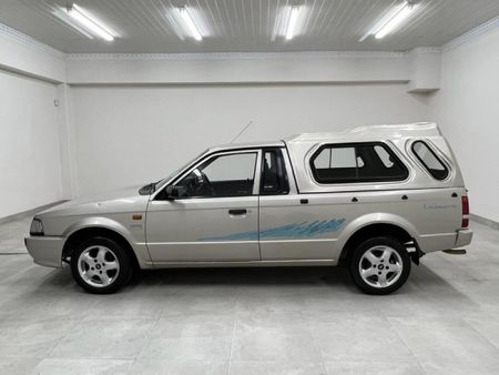 2002-Ford-Bantam-1600i_3