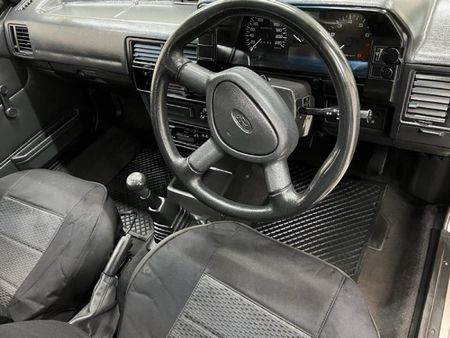 2002-Ford-Bantam-1600i_6