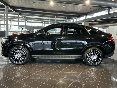 2023-Mercedes-Benz-GLE-Coupe-400d-4Matic_4