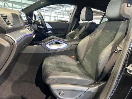 2023-Mercedes-Benz-GLE-Coupe-400d-4Matic_5