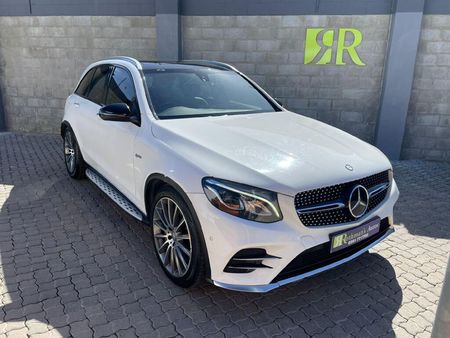 2017-Mercedes-AMG-GLC-43-AMG-4Matic_0