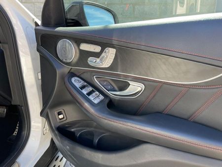 2017-Mercedes-AMG-GLC-43-AMG-4Matic_9