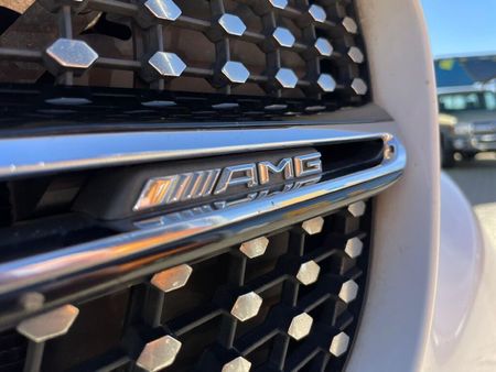 2017-Mercedes-AMG-GLC-43-AMG-4Matic_3
