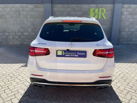 2017-Mercedes-AMG-GLC-43-AMG-4Matic_4