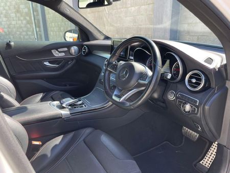 2017-Mercedes-AMG-GLC-43-AMG-4Matic_8
