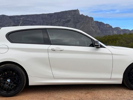 2015-BMW-1-Series-135i-Coupe-M-Sport-Auto_2