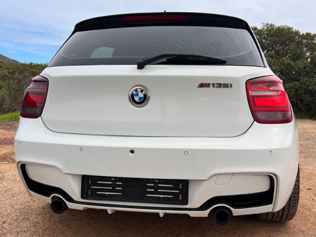 2015-BMW-1-Series-135i-Coupe-M-Sport-Auto_3