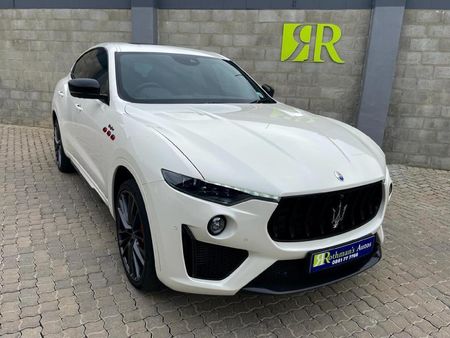 2022-Maserati-Levante-Trofeo_0
