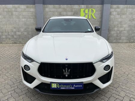 2022-Maserati-Levante-Trofeo_2