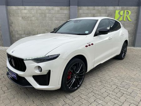 2022-Maserati-Levante-Trofeo_3