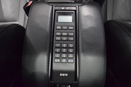 2000-BMW-M5-e39_9