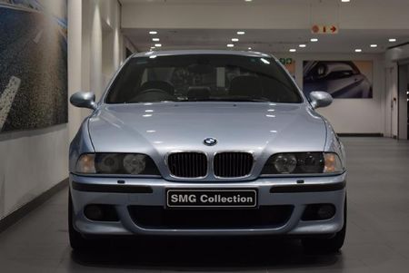 2000-BMW-M5-e39_1