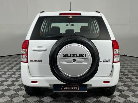2018-Suzuki-Grand-Vitara-24-Dune_12