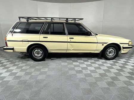 1992-Toyota-Cressida-24-GLE-Station-Wagon_5