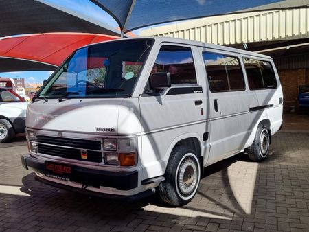 1998-Toyota-Hi-Ace-Super-16_6