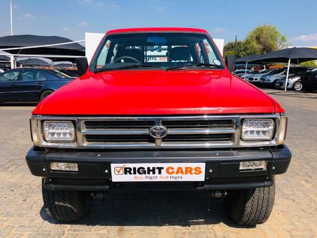1992-Toyota-Hilux-2200-4x4-Double-Cab_1