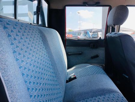 1992-Toyota-Hilux-2200-4x4-Double-Cab_7