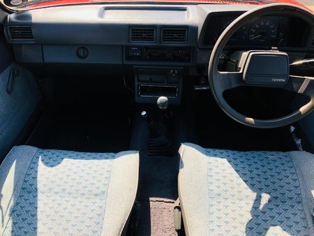 1992-Toyota-Hilux-2200-4x4-Double-Cab_8