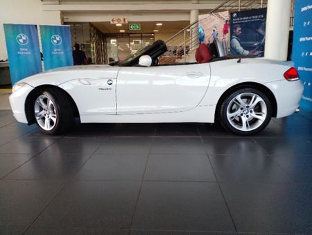 2012-BMW-Z4-sDrive28i-Auto_12