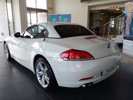 2012-BMW-Z4-sDrive28i-Auto_2