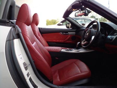 2012-BMW-Z4-sDrive28i-Auto_3
