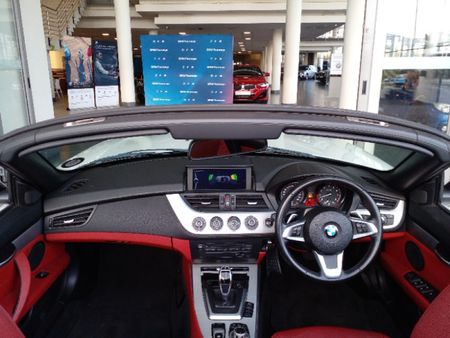 2012-BMW-Z4-sDrive28i-Auto_4
