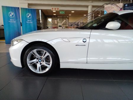 2012-BMW-Z4-sDrive28i-Auto_8