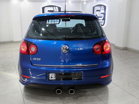 2007-Volkswagen-Golf-R32-Auto_4