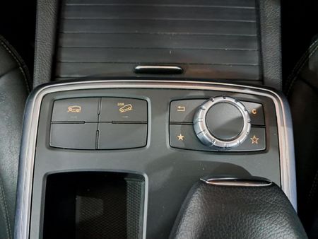 2015-Mercedes-Benz-ML-350-Bluetec_15
