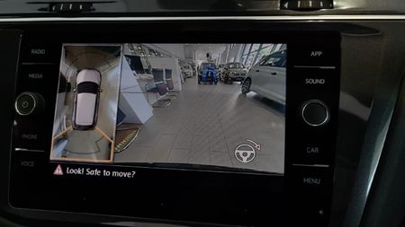 2024-Volkswagen-Tiguan-Allspace-14-TSI-R-Line-DSG-Auto_14