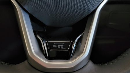 2024-Volkswagen-Tiguan-Allspace-14-TSI-R-Line-DSG-Auto_15