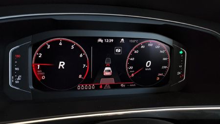 2024-Volkswagen-Tiguan-Allspace-14-TSI-R-Line-DSG-Auto_34