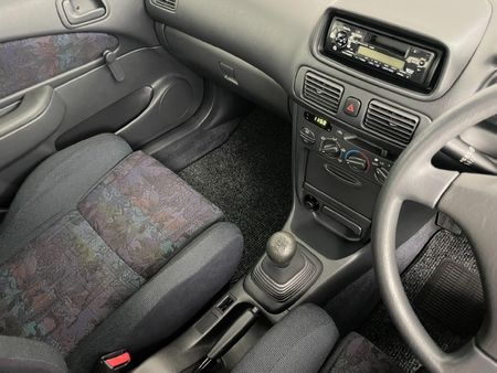 2000-Toyota-Corolla-160i-GLE_10