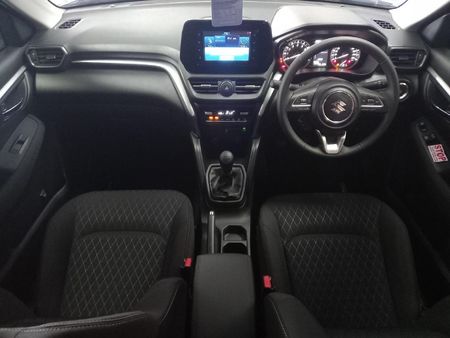 2025-Suzuki-Grand-Vitara-15-GL_7