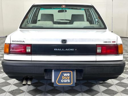 1992-Honda-Ballade-160i-Auto_15