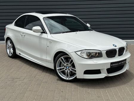 2012-BMW-1-Series-135i-Coupe-M-Sport-Auto_10