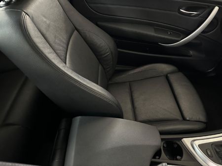 2012-BMW-1-Series-135i-Coupe-M-Sport-Auto_12