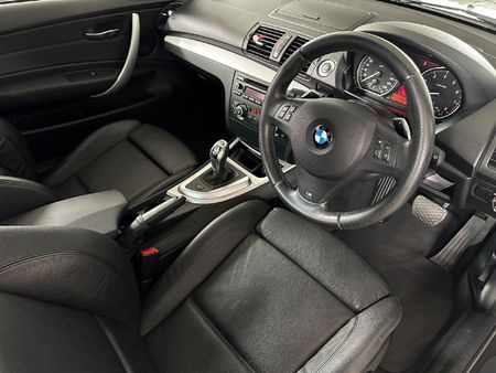 2012-BMW-1-Series-135i-Coupe-M-Sport-Auto_3