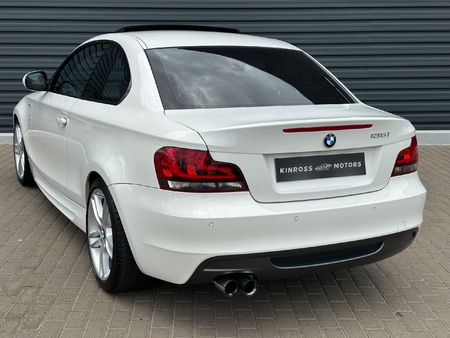 2012-BMW-1-Series-135i-Coupe-M-Sport-Auto_5