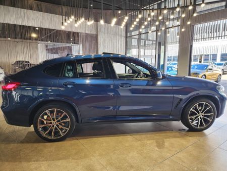 2019-BMW-X4-xDrive20d-M-Sport_10