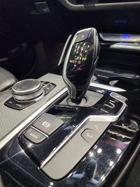 2019-BMW-X4-xDrive20d-M-Sport_14